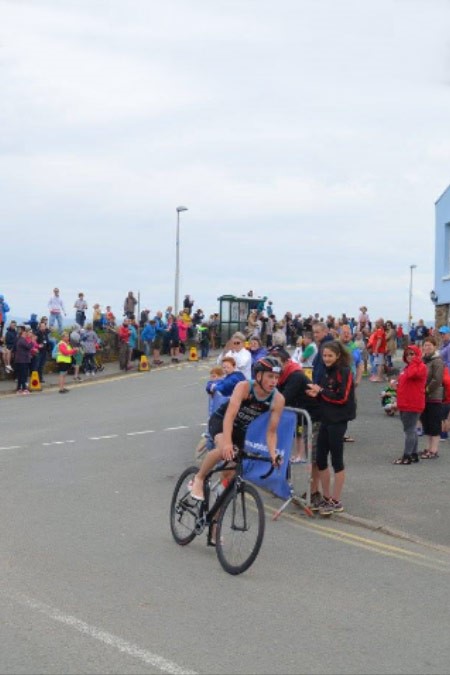 Deri tackles a corner on the road